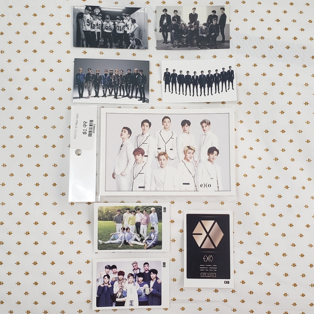 (KPOP) EXO Photo Bundle